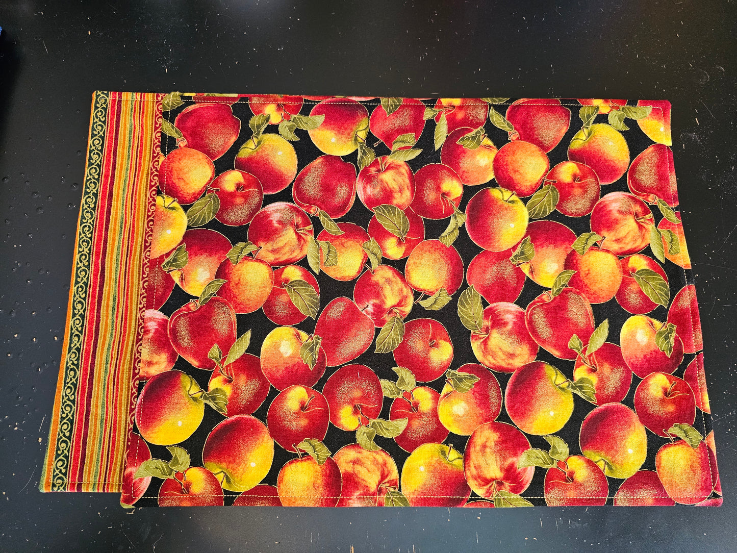 Apple Placemats (sold individually)